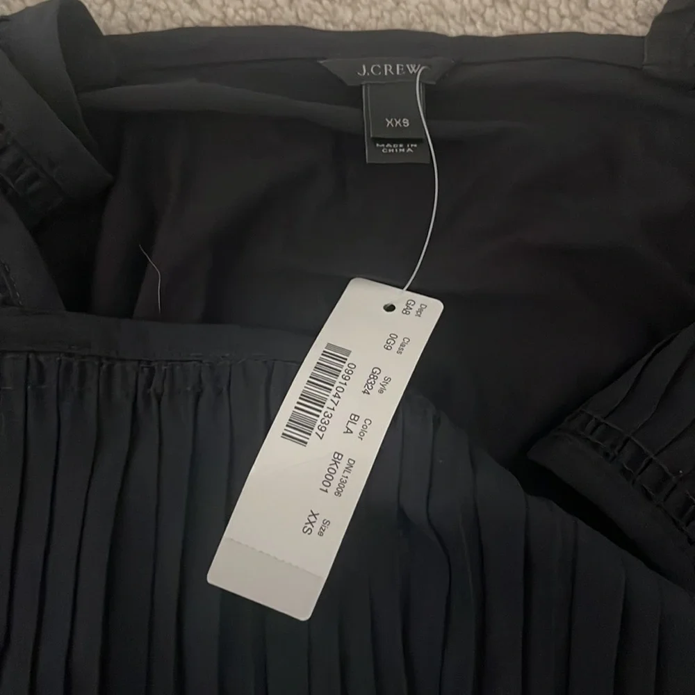 J. Crew Black Accordion Pleated Three Tiered Top Size XXS